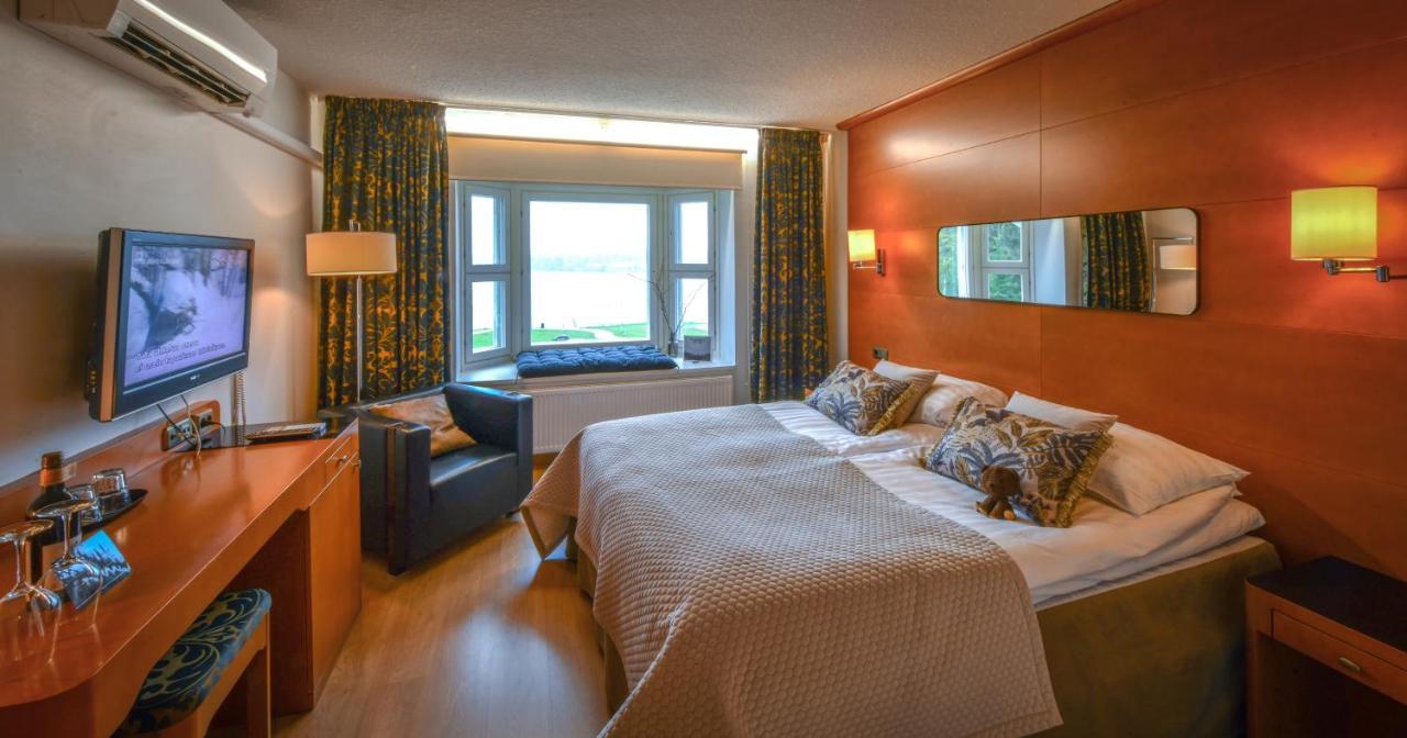 Hotel Aateli Lakeside Vuokatti Exteriör bild