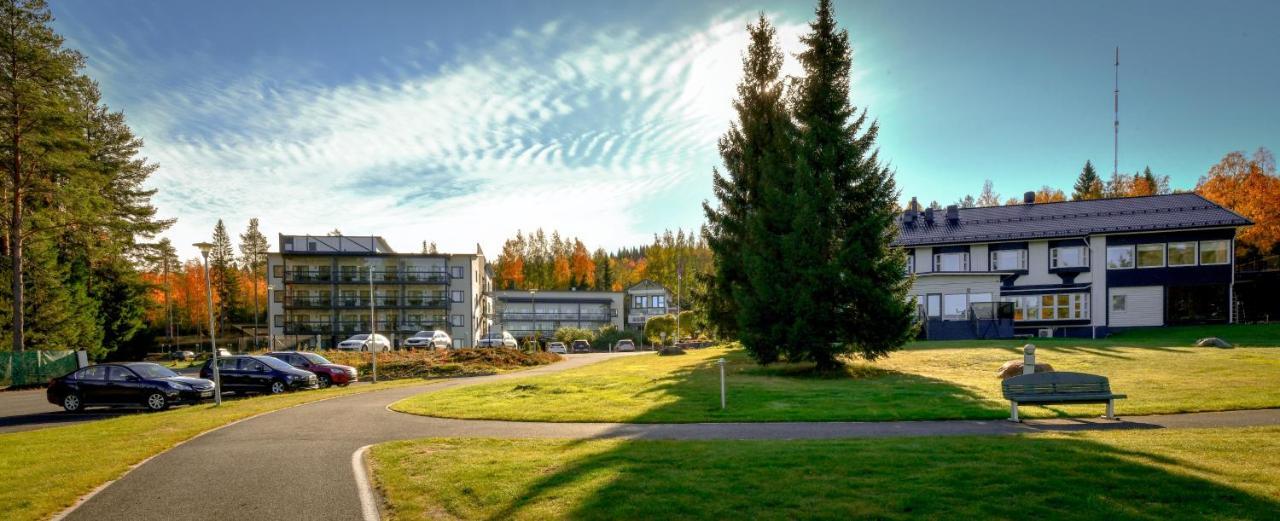 Hotel Aateli Lakeside Vuokatti Exteriör bild