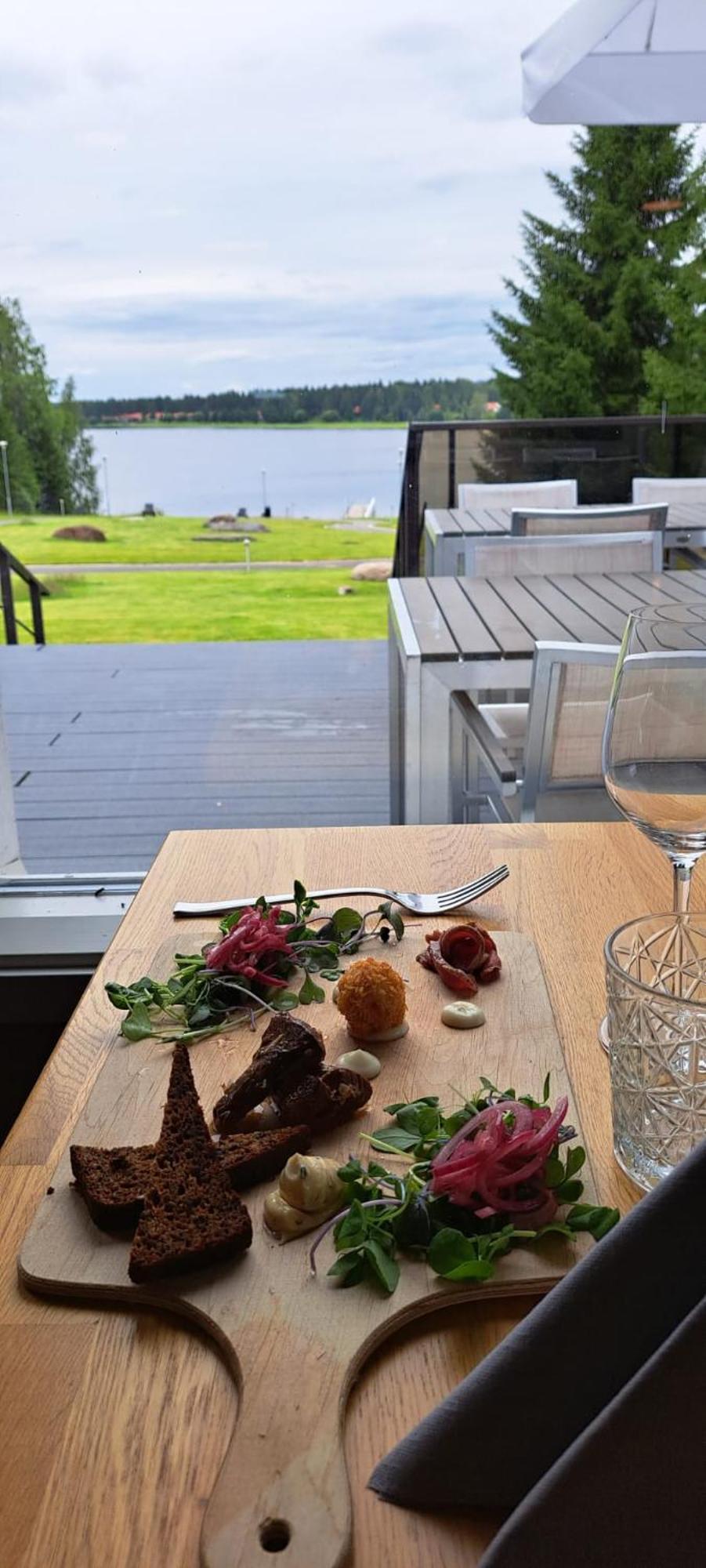 Hotel Aateli Lakeside Vuokatti Exteriör bild