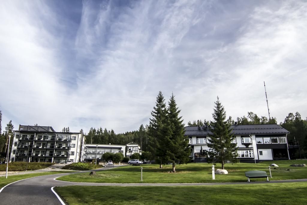 Hotel Aateli Lakeside Vuokatti Exteriör bild